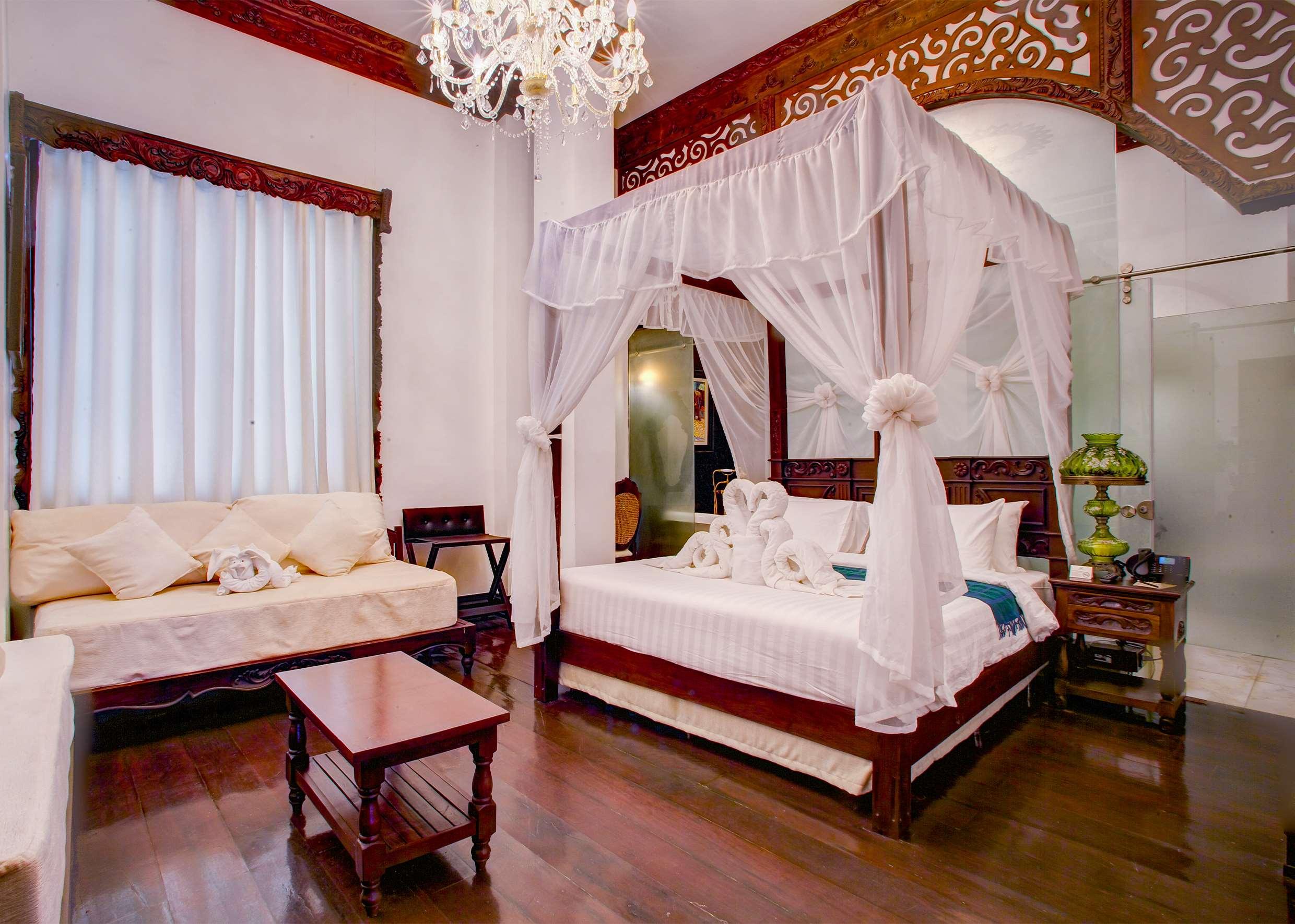 Executive, Suite