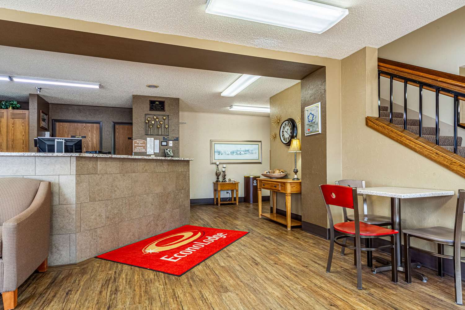 Econo Lodge Sioux Center 37/43