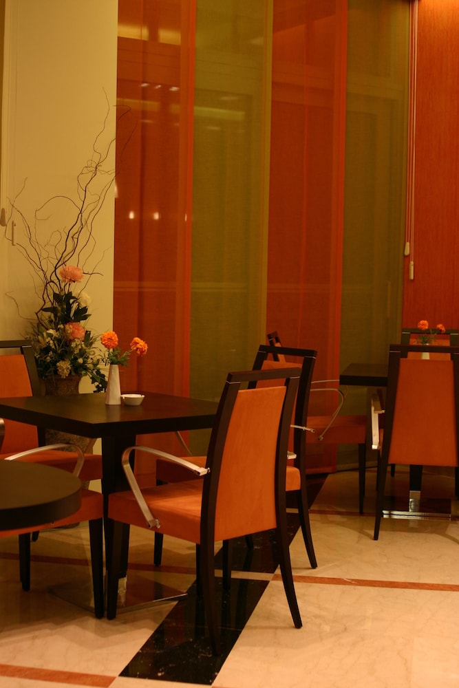 ALEXANDROS BOUTIQUE HOTEL 58/70
