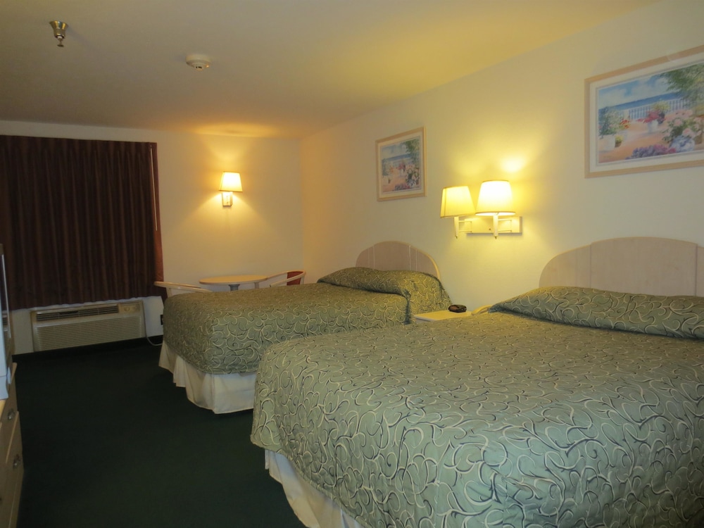 Americas Best Value Inn & Suites Pinckneyville 15/59