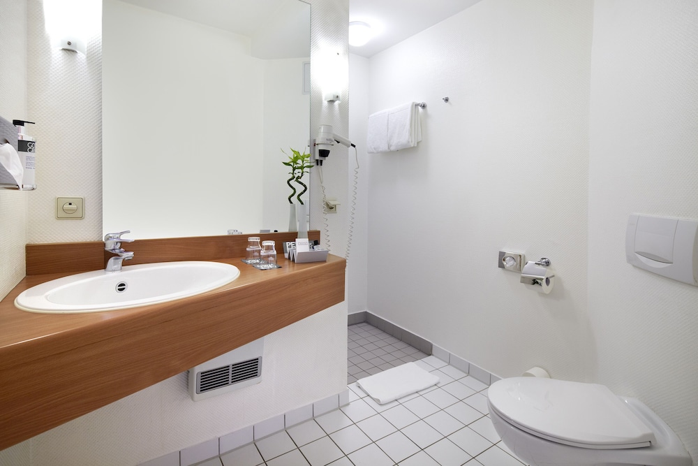 Courtyard by Marriott Dortmund 15/48