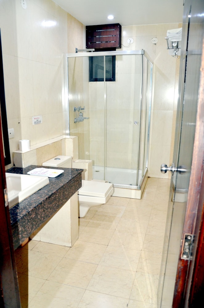 Hotel BR Inn 48/49