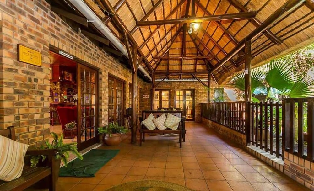 La Mer Lodge 6/15