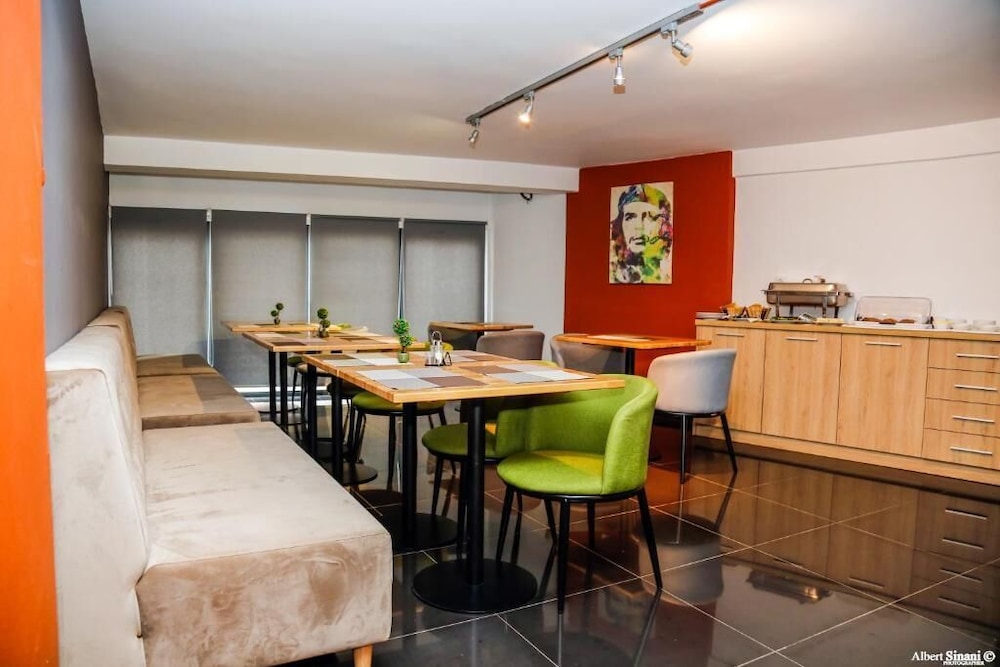 Arc Hotel Tirana 43/50