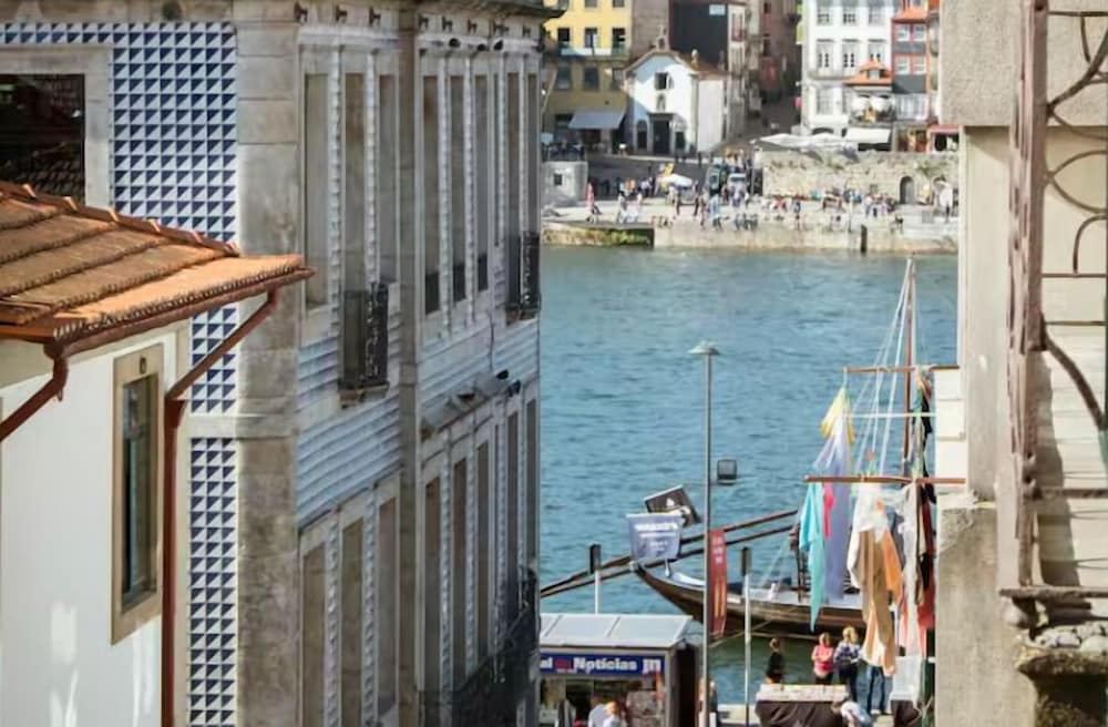 Porto Views & Wines By Porto City Hosts 44/50
