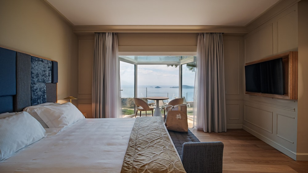 Golfo Dei Poeti Relais Spa 27/83