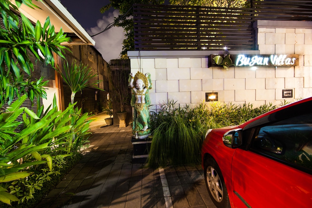 Bugan Villas 3/41