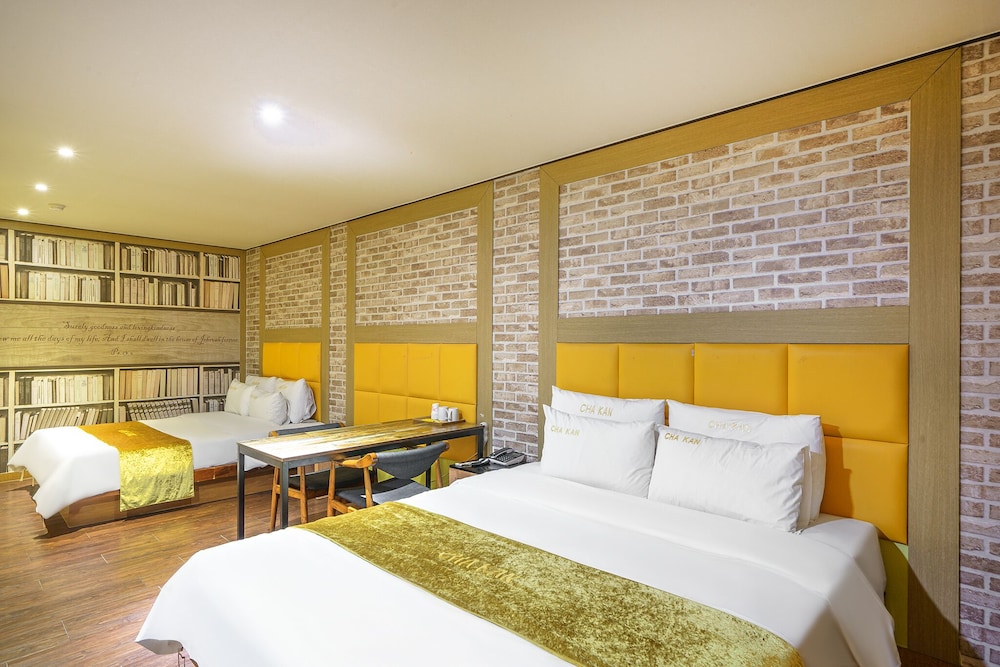 Chakan Hotel 36/62