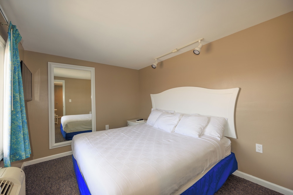 The White Sands Oceanfront Resort & Spa 29/70