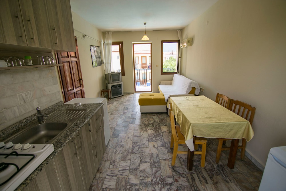 Kilim Hotel 47/71