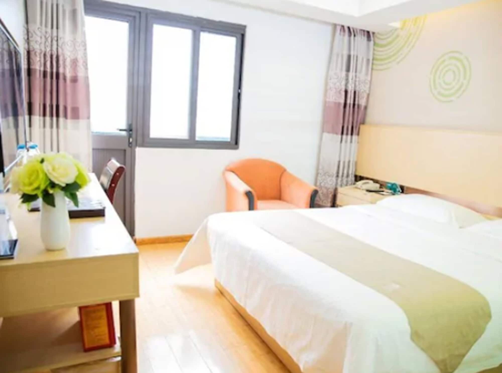 Room, Double Bed