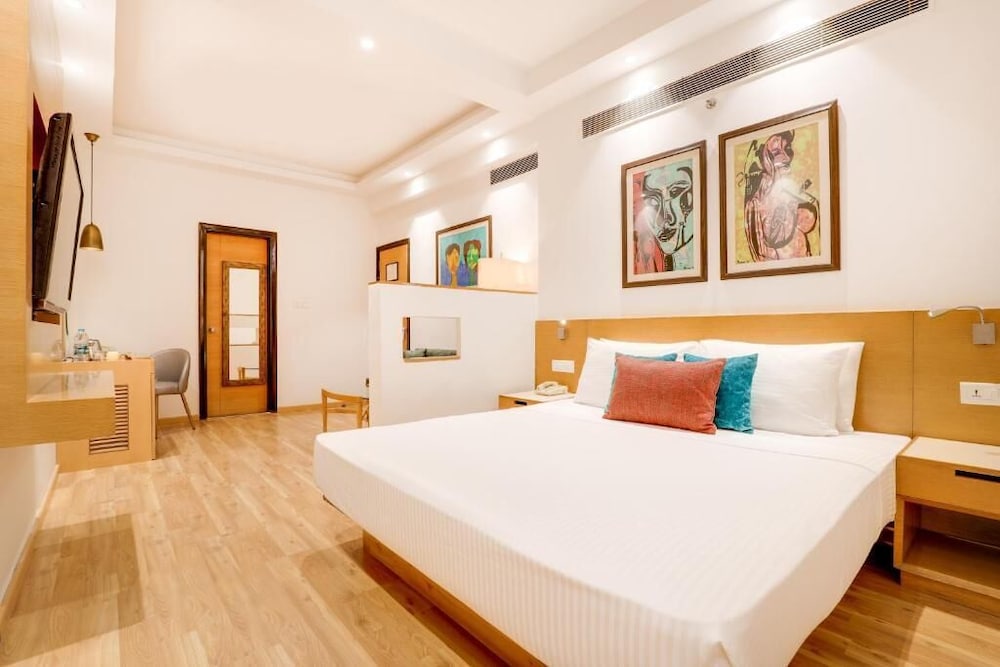 Lemon Tree Hotel Chandigarh 25/60
