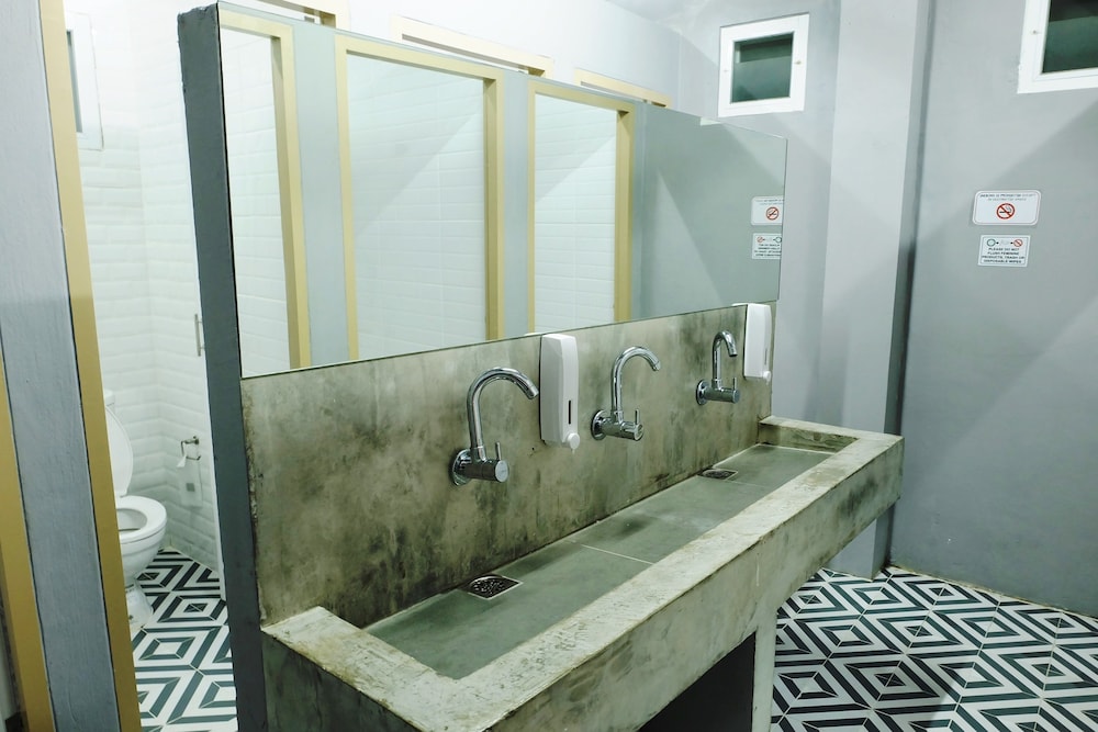 Inn Stations Hostel 48/49