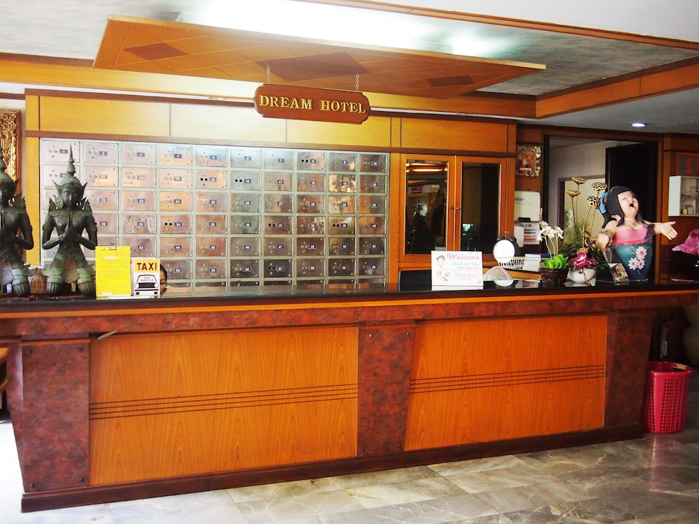 Dream Hotel 6/50