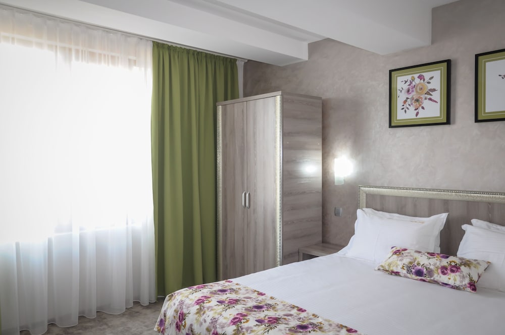 PRESTIGE BOUTIQUE HOTEL CRAIOVA 14/65