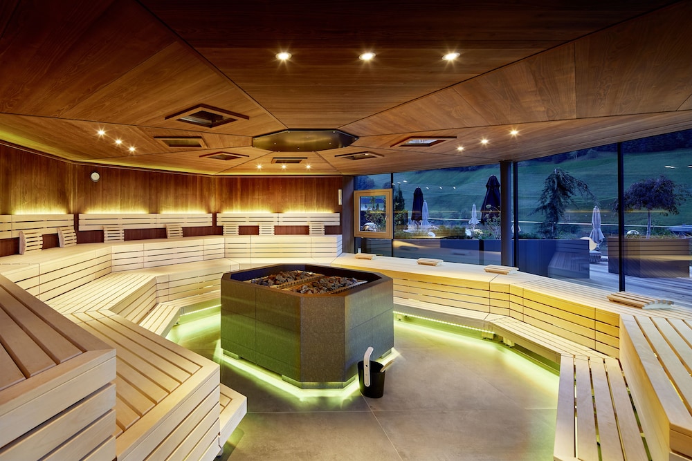 Amonti Wellnessresort 12/40