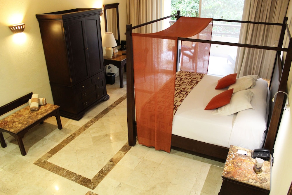 Catalonia Royal Tulum - Adults only, Playa del Carmen 13/72