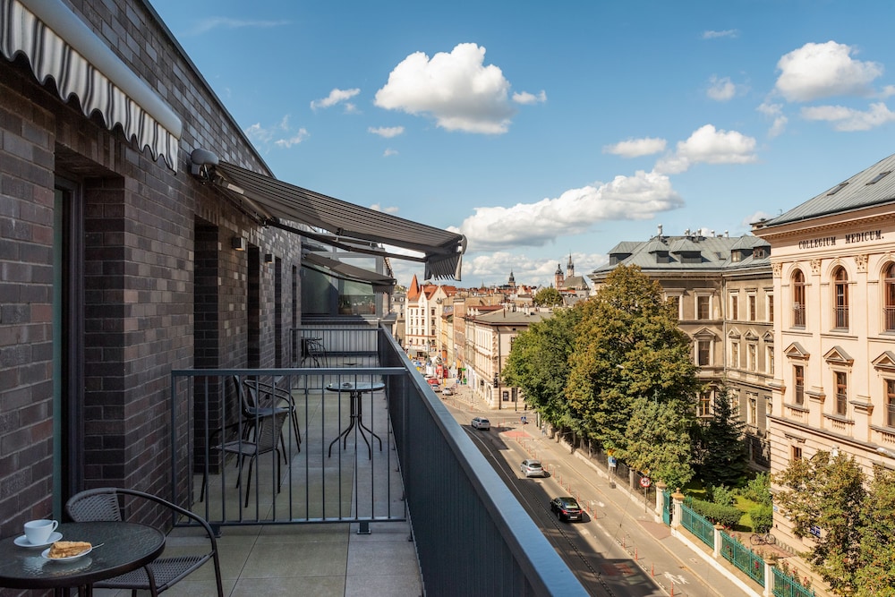InPoint Smart Apartments 66/73