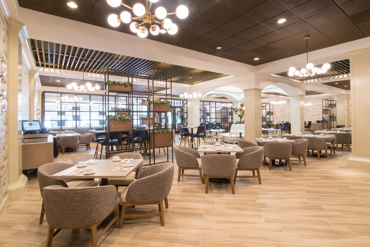 restaurant cafeteria