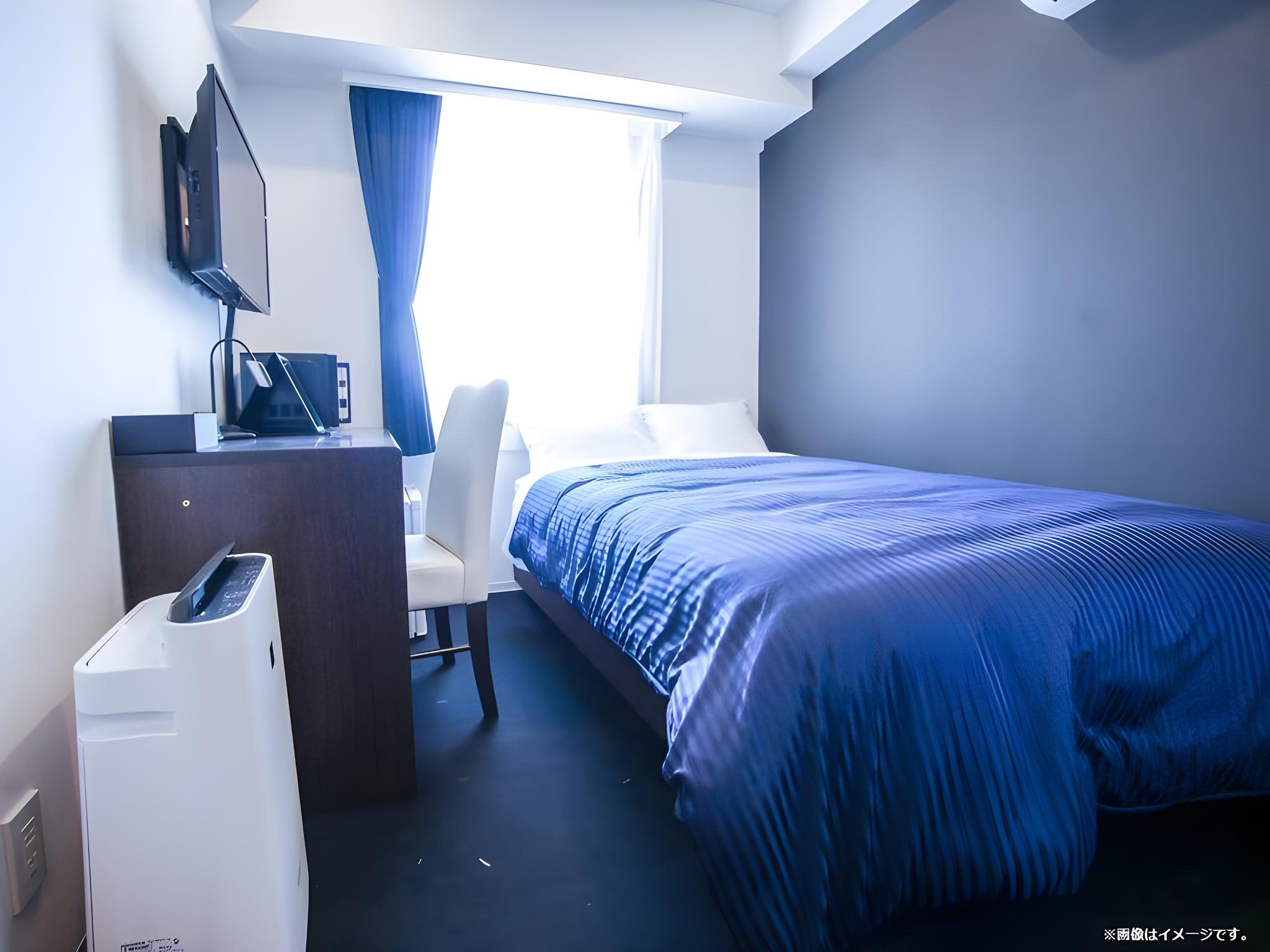 Semi Room, Single, Semi Double Bed