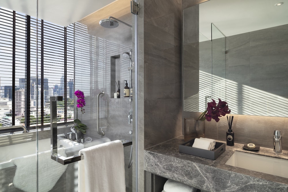 Ascott Embassy Sathorn 9/49