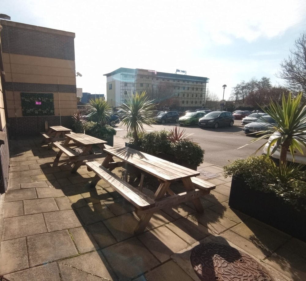 IBIS SOUTHAMPTON CENTRE 54/61