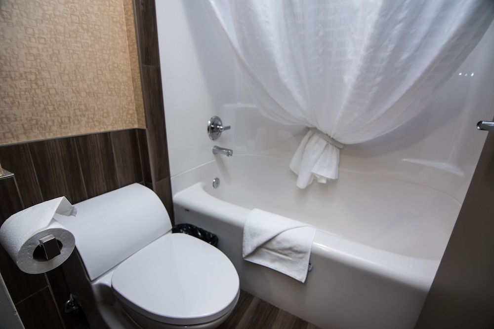 غرفة بسرير كينج، Baymont by Wyndham Medicine Hat 10/10