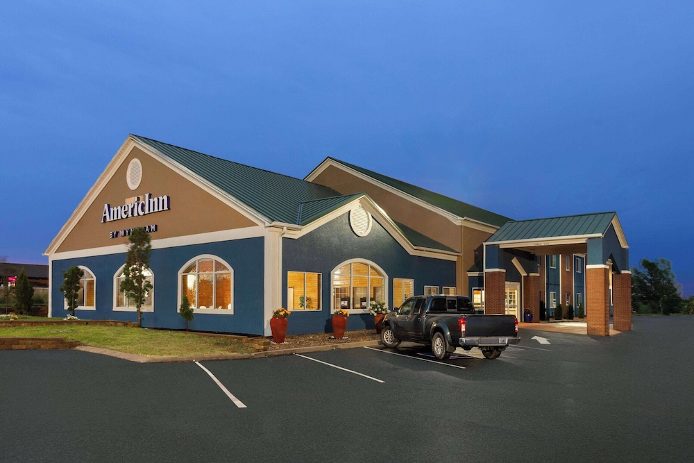 AmericInn by Wyndham Grinnell 52/60