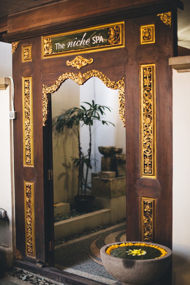 The Niche Bali 28/50