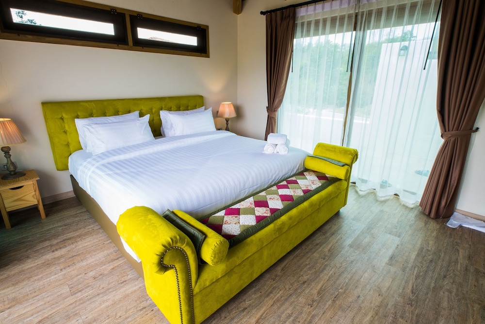 Mela Garden Retreat Cottage 40/75