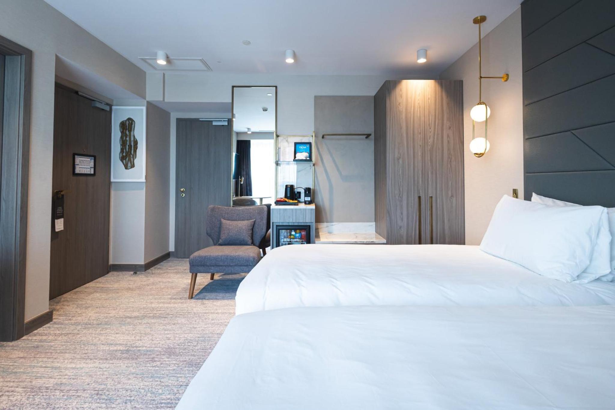 Standard, Twin Beds, River View, Balcony