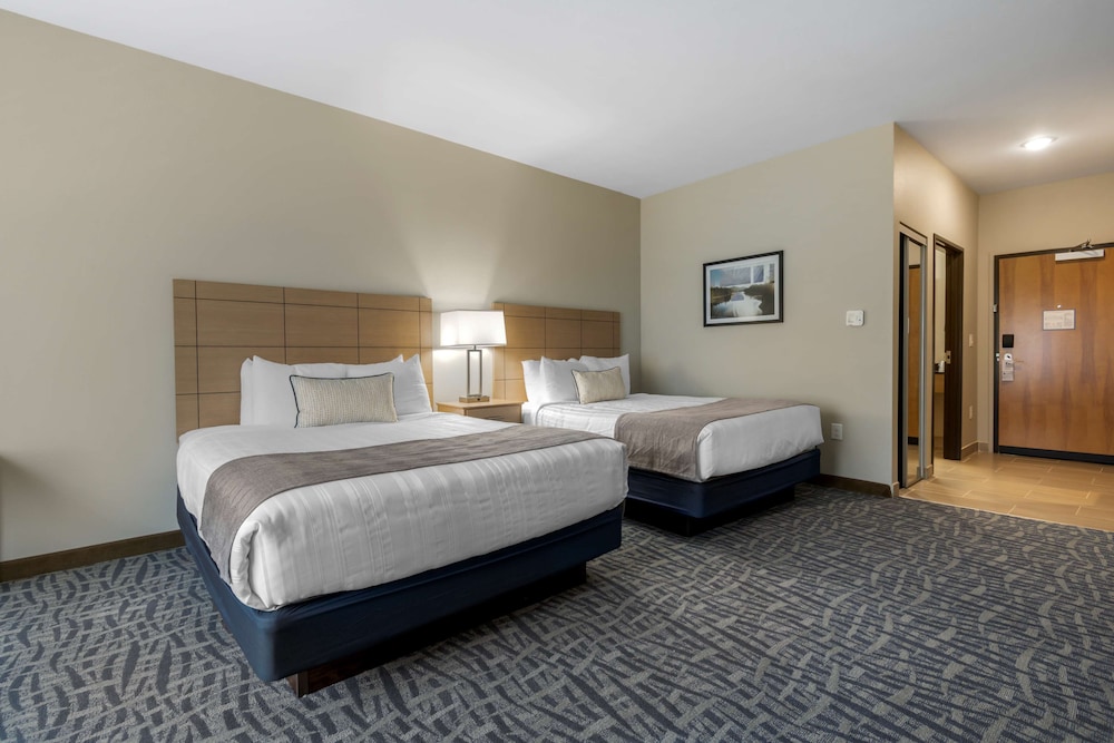 Standard, 2 Queen Beds