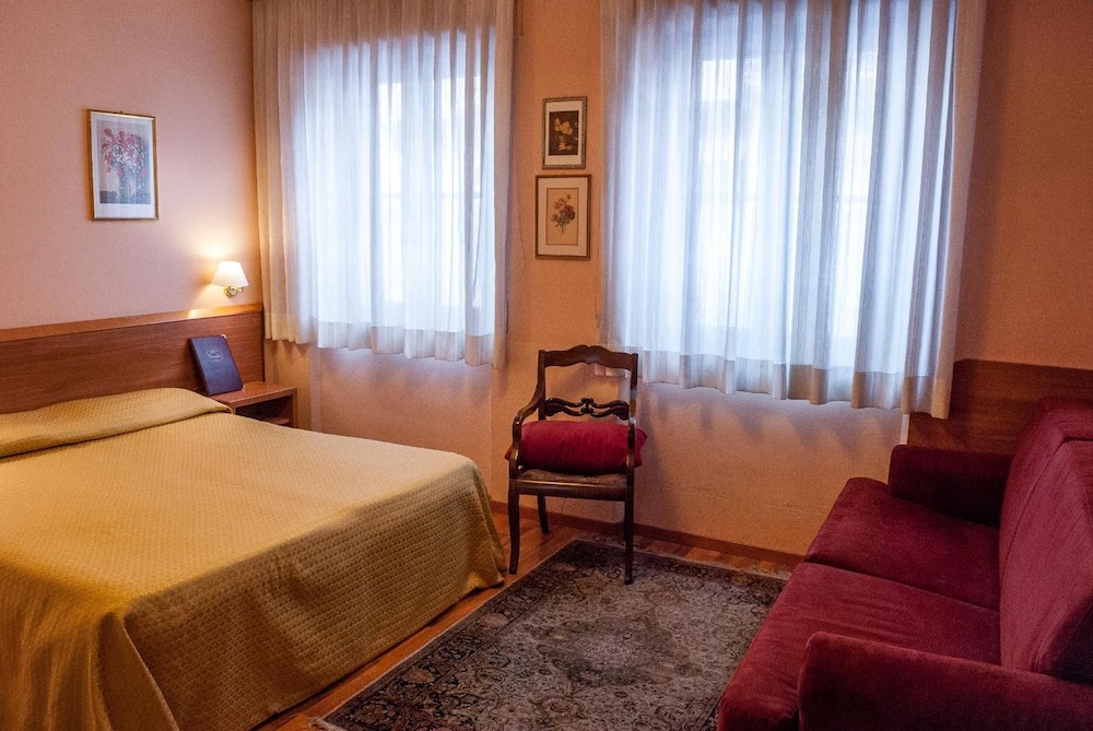 Hotel Bernardino 40/62