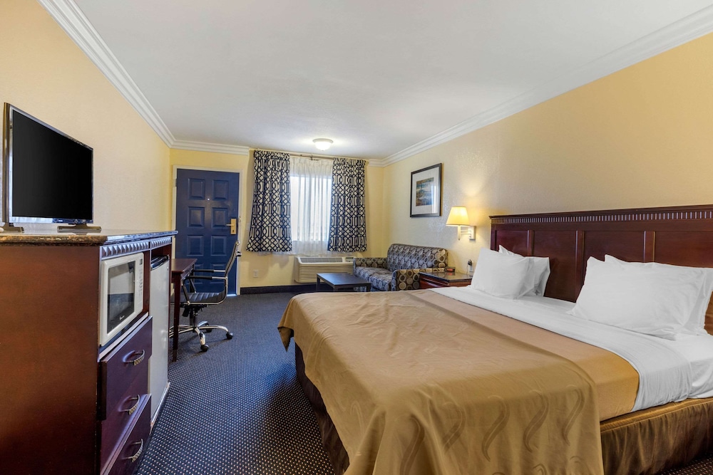 Standard, King Bed