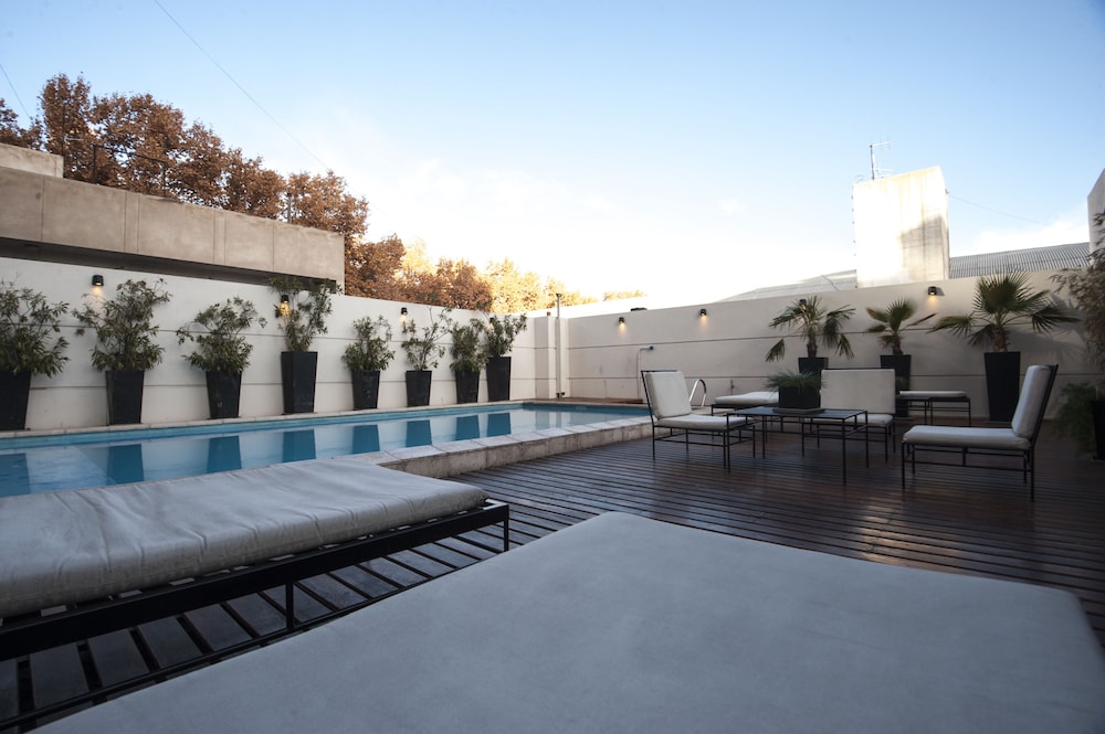 Premium Tower Suites 46/50