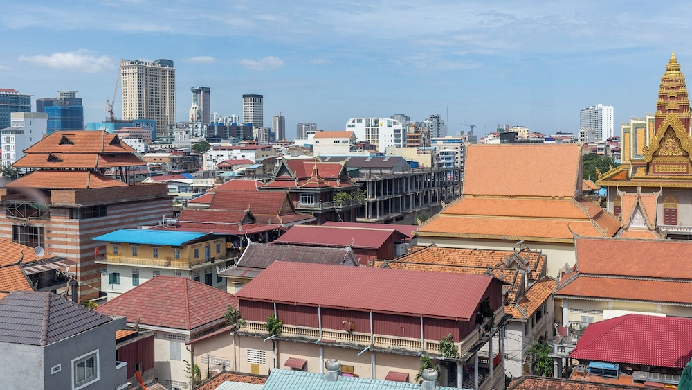 SKY HOTEL Central Phnom Penh - Rooms & Apartments 43/50