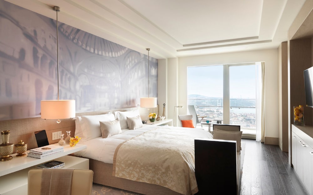 RAFFLES ISTANBUL 15/68