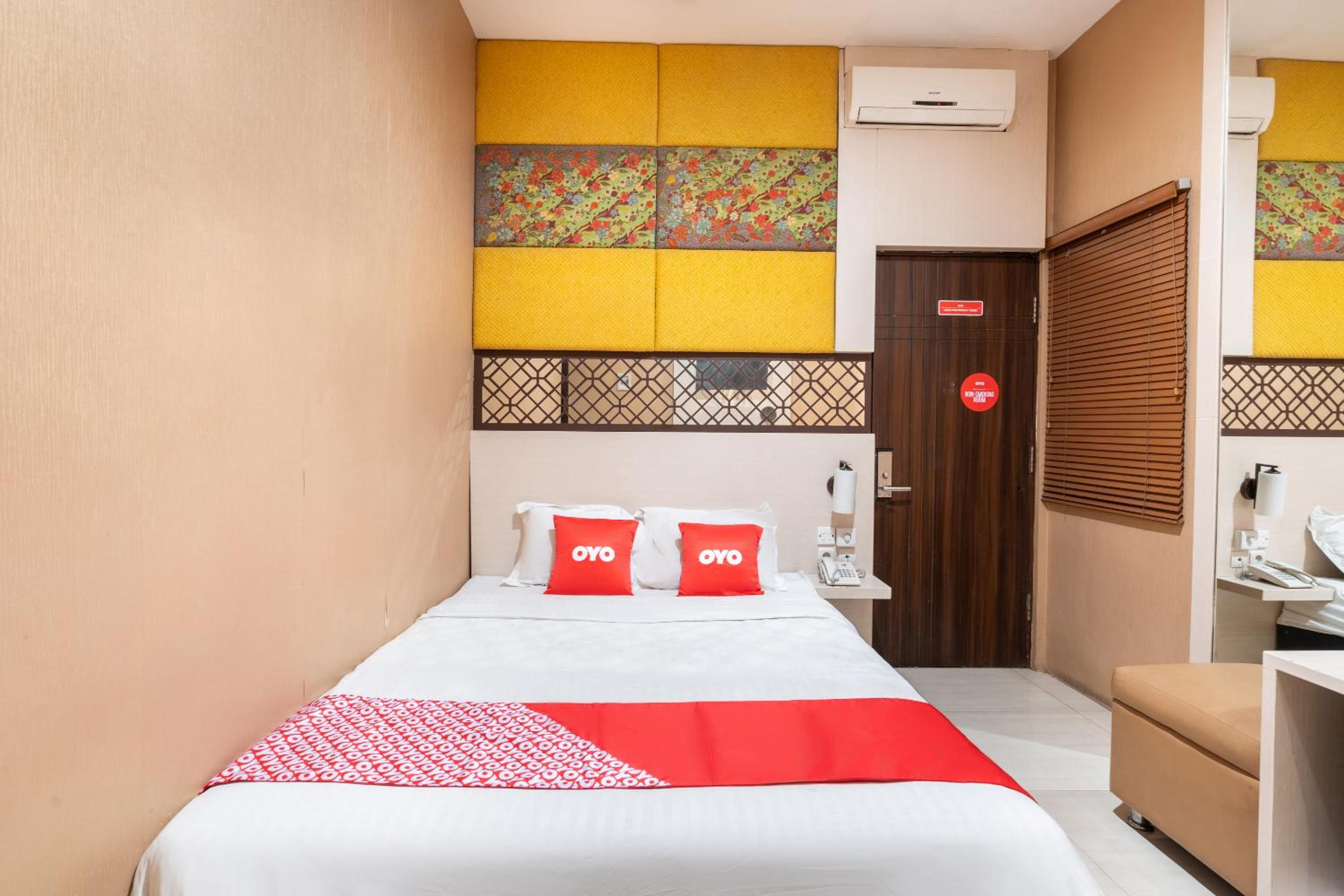 DELUXE, DOUBLE BED