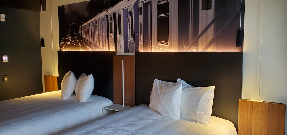 Grand Times Hotel Laval - Centropolis 16/32