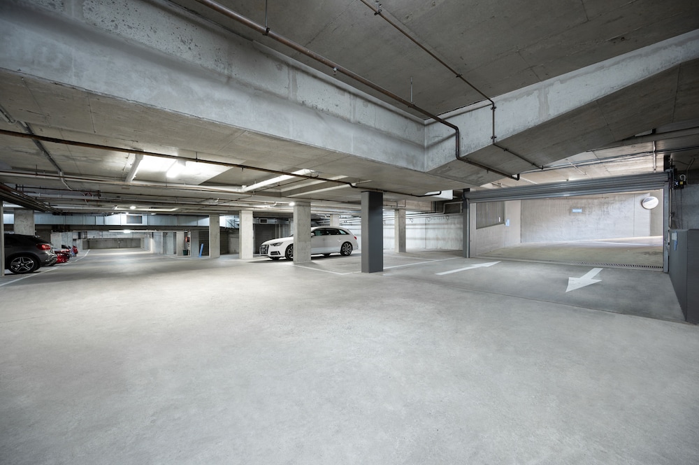 MainStay Suites Kew 51/60