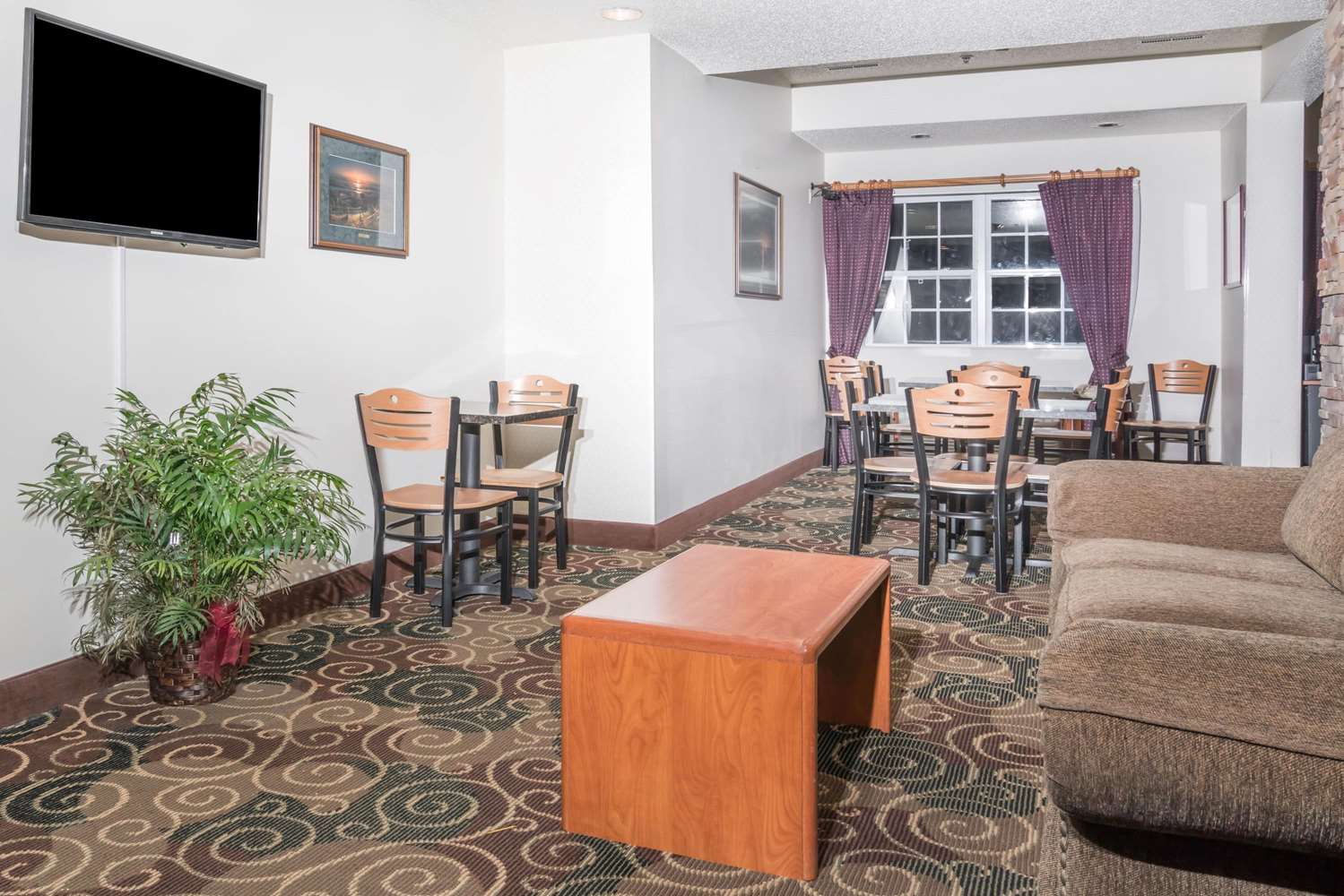Microtel Inn Suites By Wyndham Rice Lake 16/33