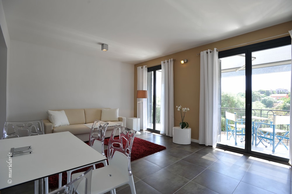 APARTMENT, BALCONY