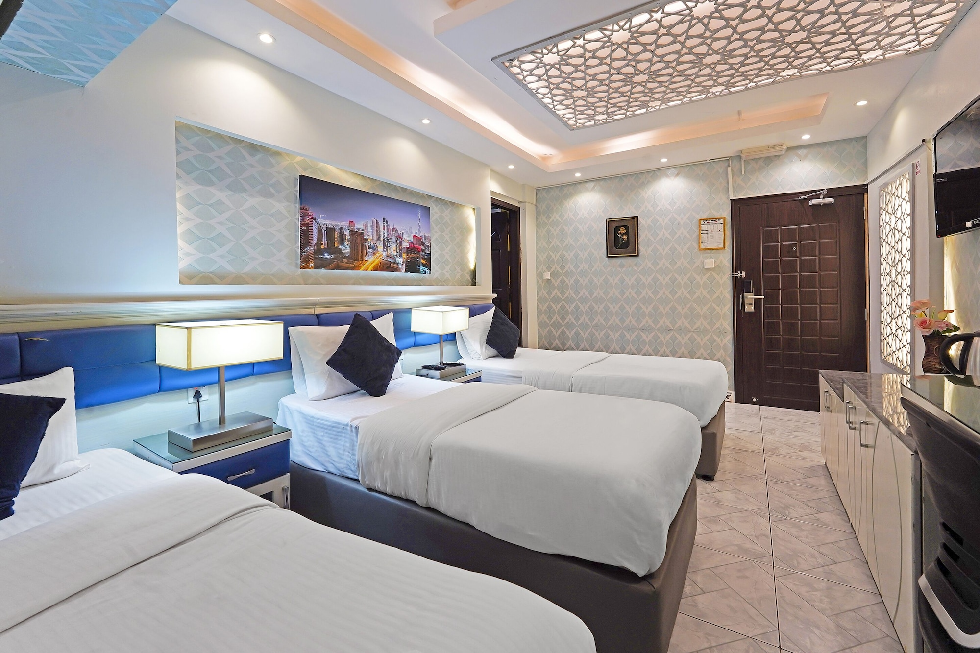 Premier, Triple, 1 Single and 3 Double Beds, City View