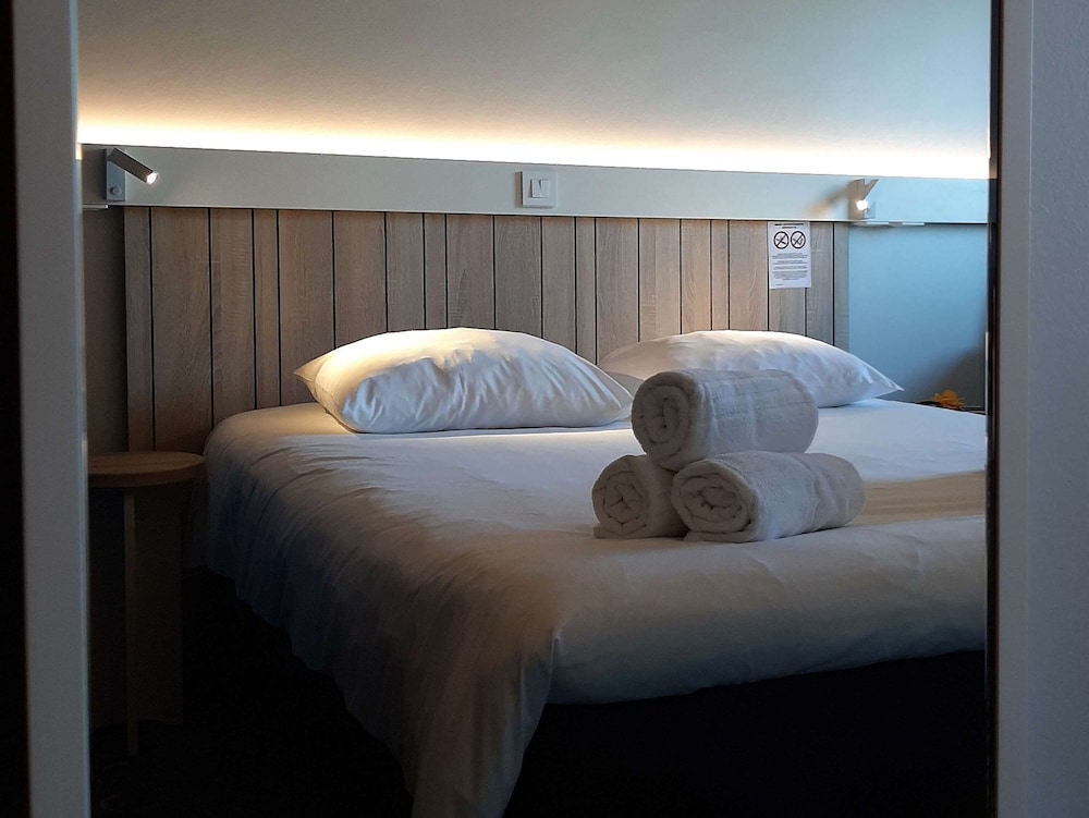 Ibis Rennes Cesson 32/76
