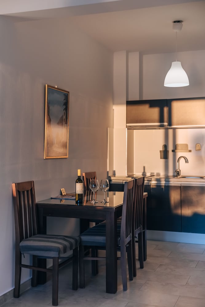 Apart Hotel Kuce Lekovica 35/50