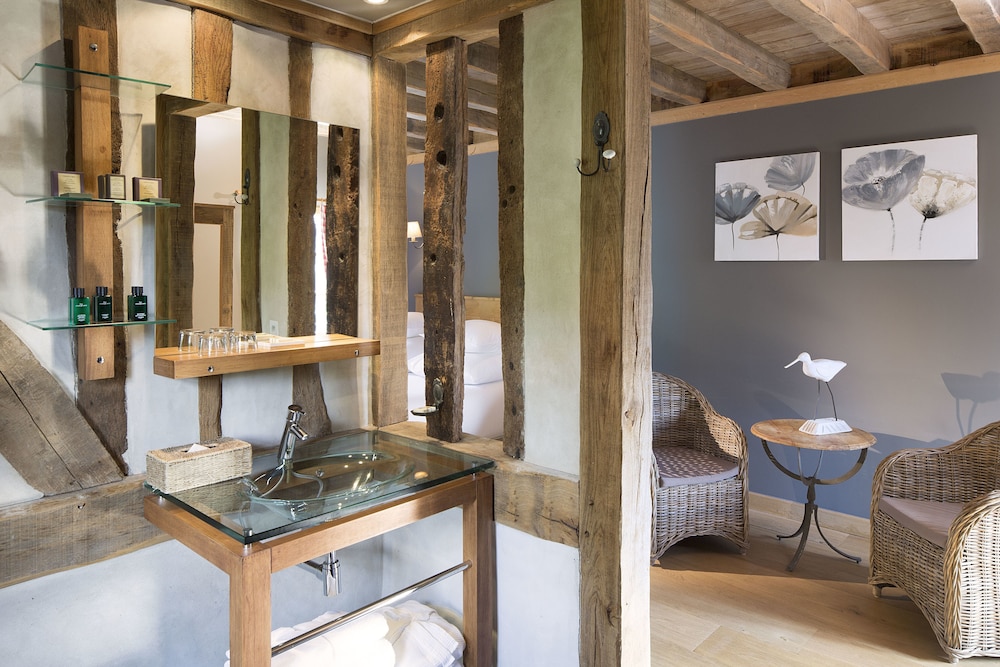Auberge De La Source 19/69