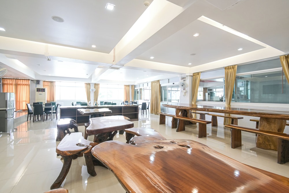 Ac Habitat Bangkok 50/58