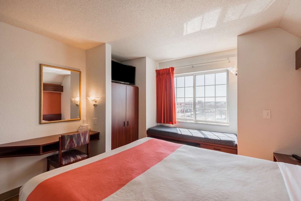 Motel6 Olathe, KS 20/49