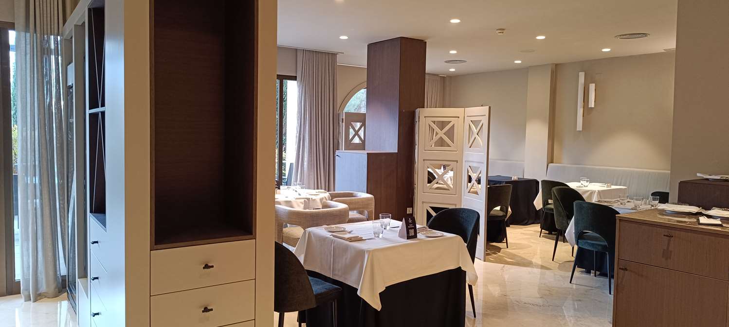 Best Western Premier CMC Girona 43/52