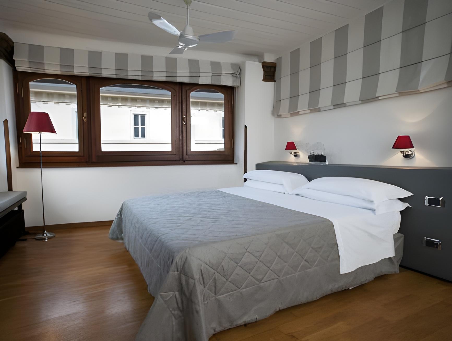 Room, Double Bed